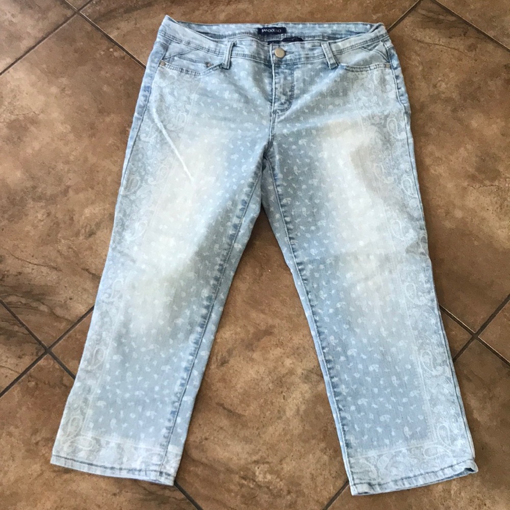 🔴 Bandolino sz 8 Stretch Jean Paisley